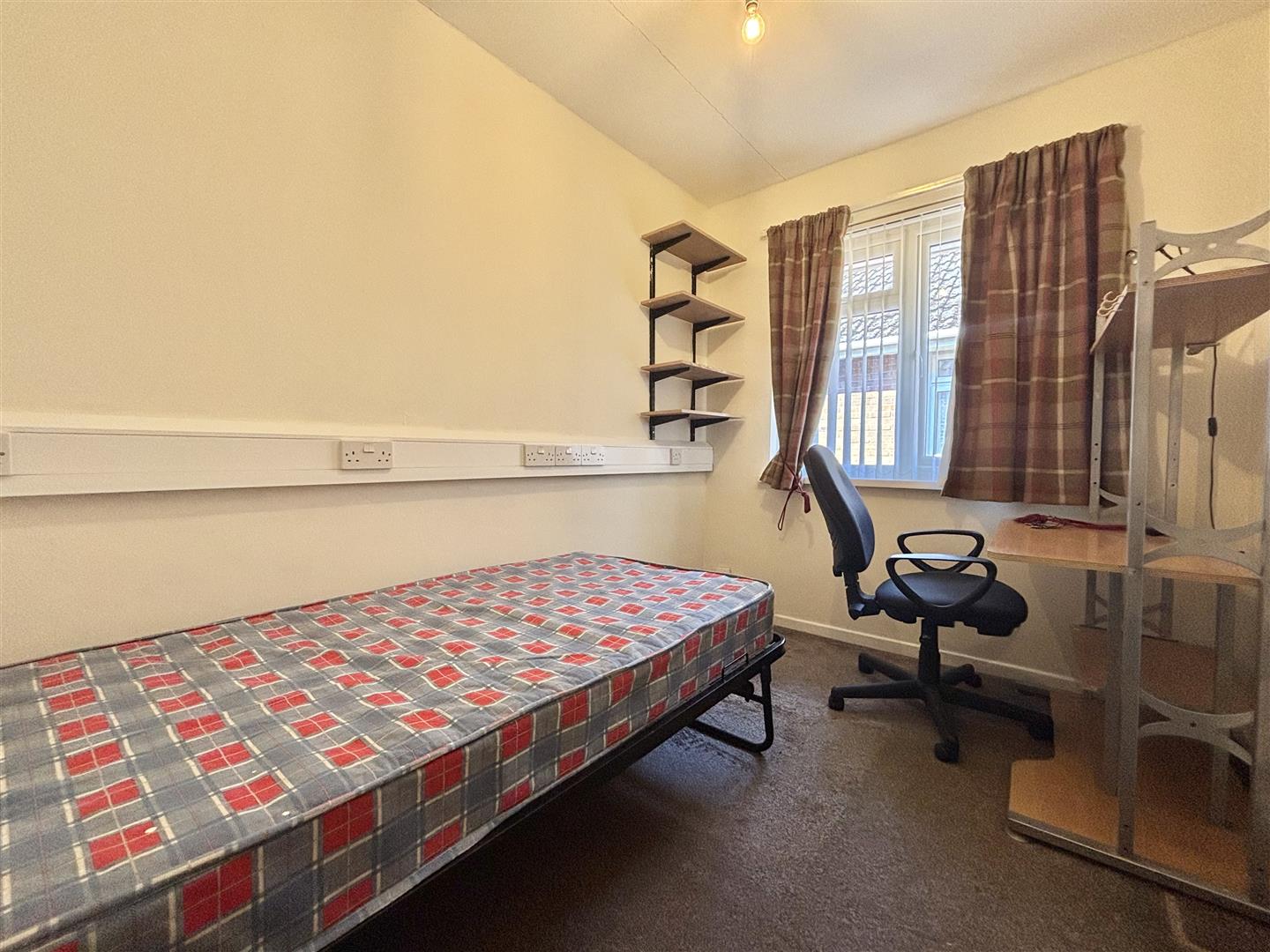 Dunvant Road, Killay, Swansea, SA2 7NL